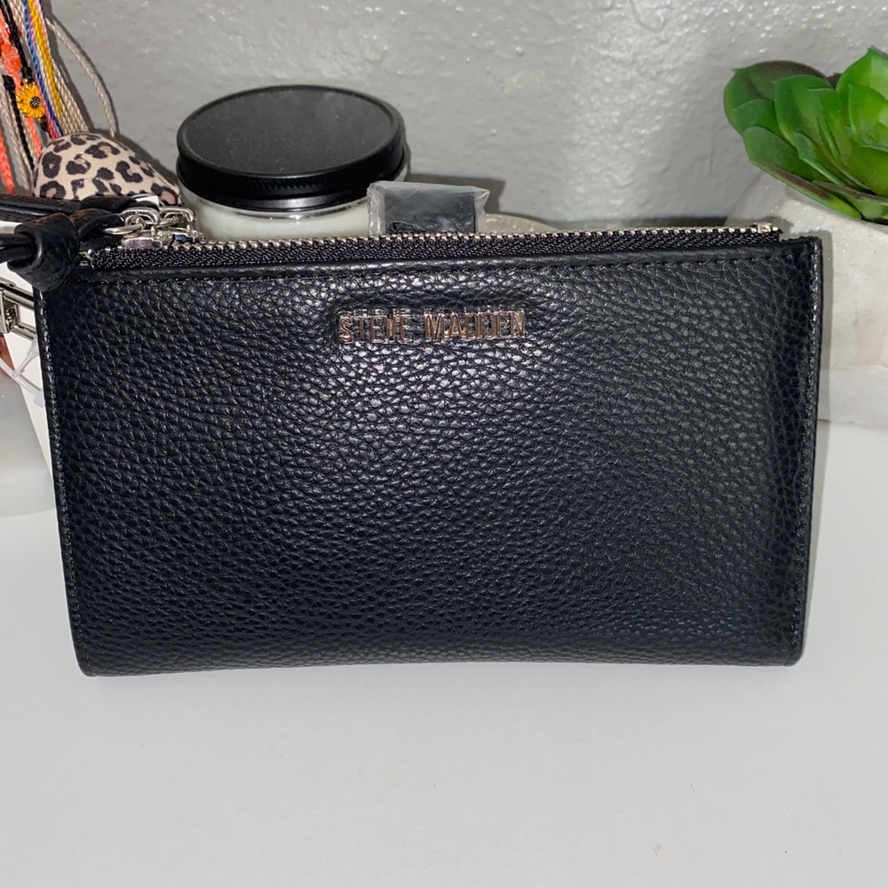 Steve Madden black clutch/wallet.